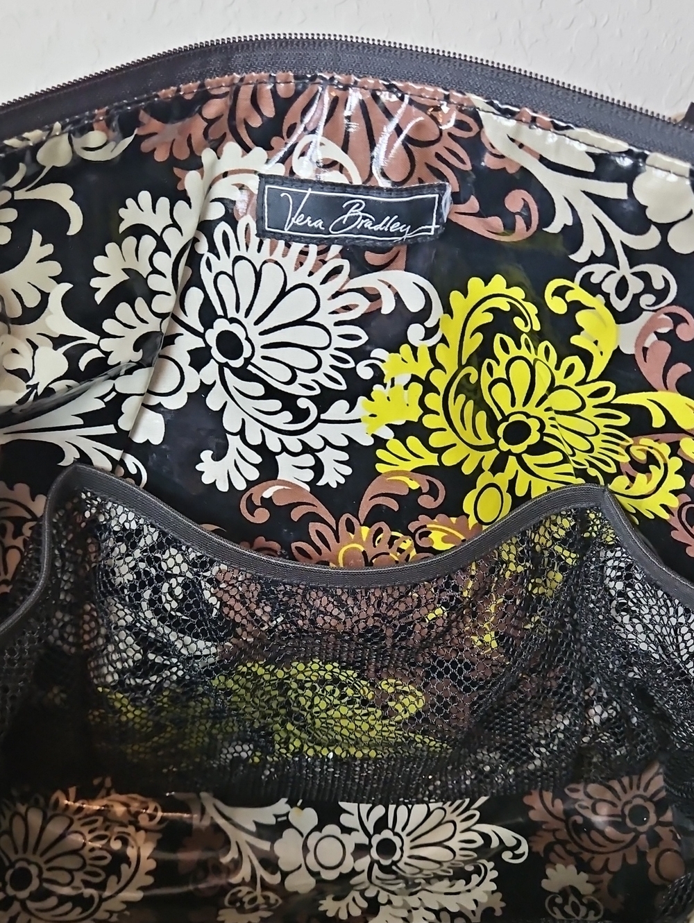 Vera Bradley Black Quilted Plastic Lined Diaper Bag/Tote Bag, Microfiber - Picture 9 of 11